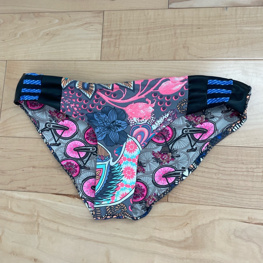 Maaji bottoms
